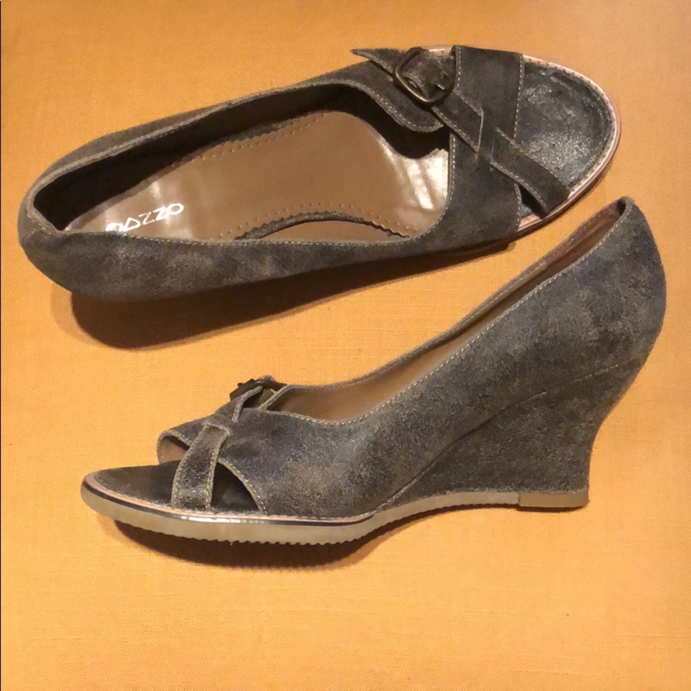 PAZZO distressed leather wedges size 10